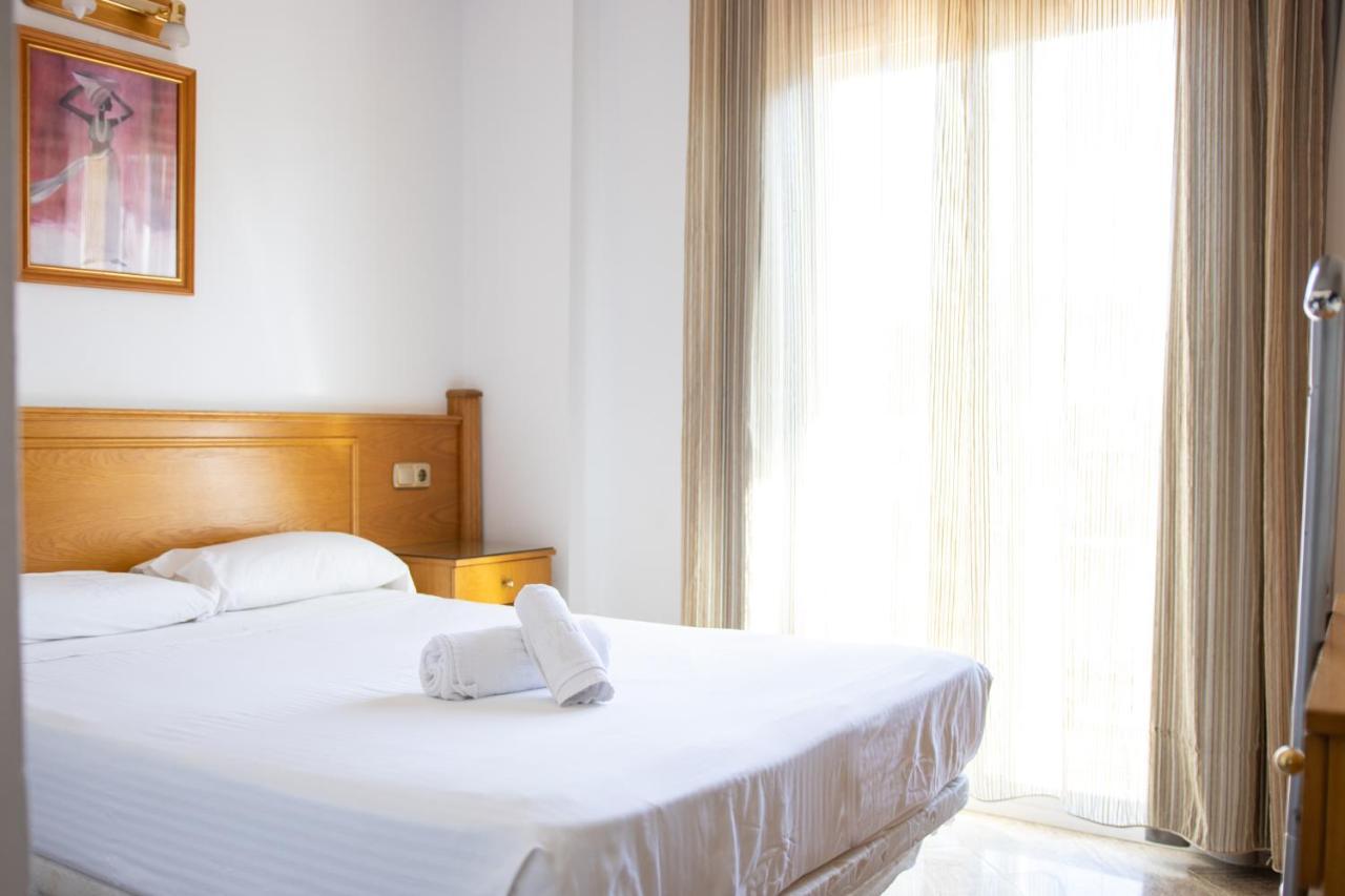 Hotel Agur Fuengirola Zewnętrze zdjęcie